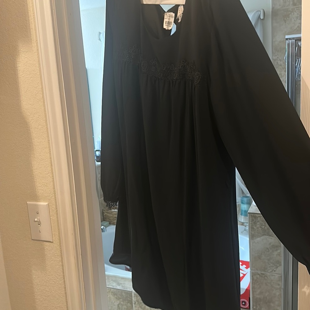 Black long sleeve dress